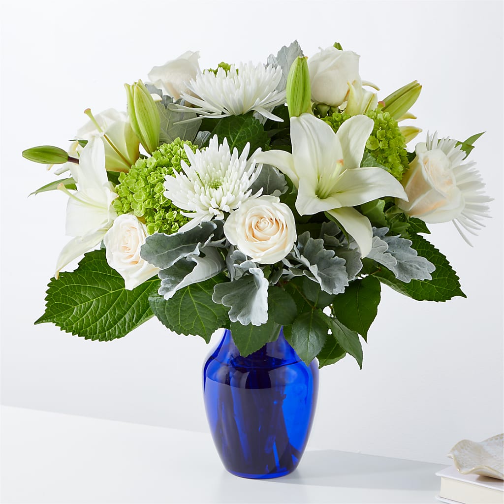 Snowy Dreams Bouquet – The Flower Boutique, Gettysburg PA