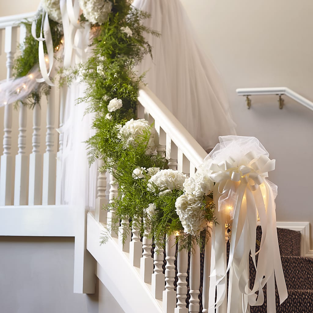Champagne Dreams Garland – The Flower Boutique, Gettysburg PA