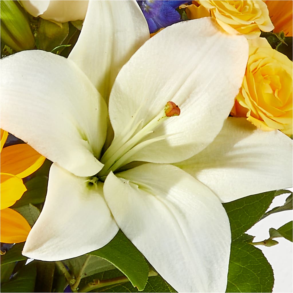 Wonderfully Sunny Bouquet –  The Flower Boutique, Gettysburg PA